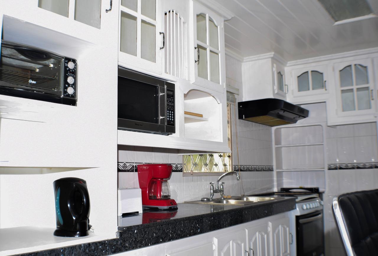Chateau Blanc Apartments On Sea Christ Church Luaran gambar