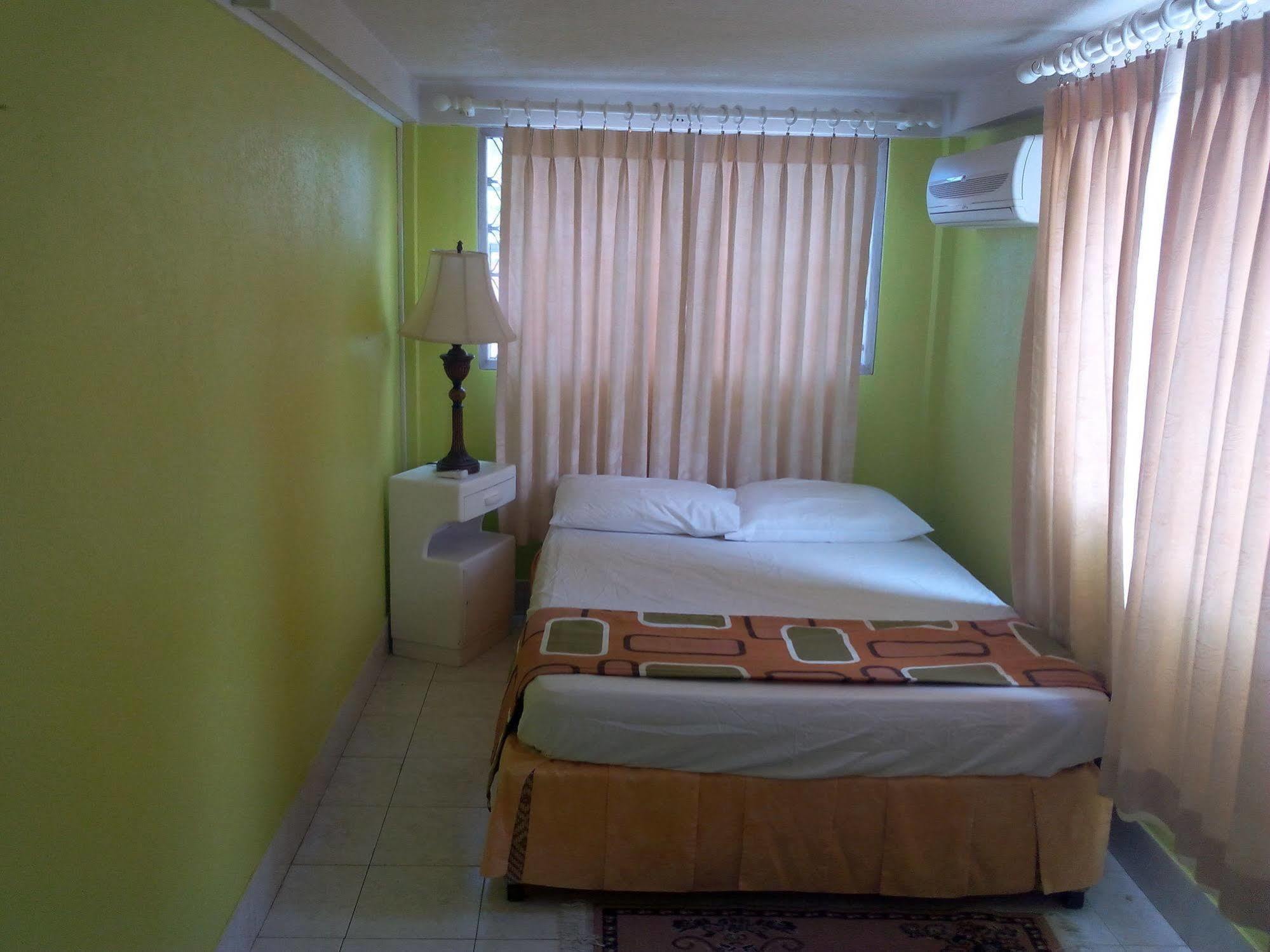 Chateau Blanc Apartments On Sea Christ Church Luaran gambar
