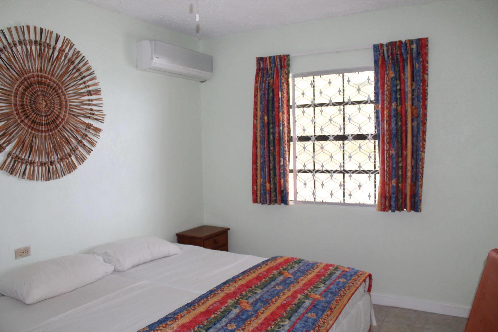 Chateau Blanc Apartments On Sea Christ Church Luaran gambar