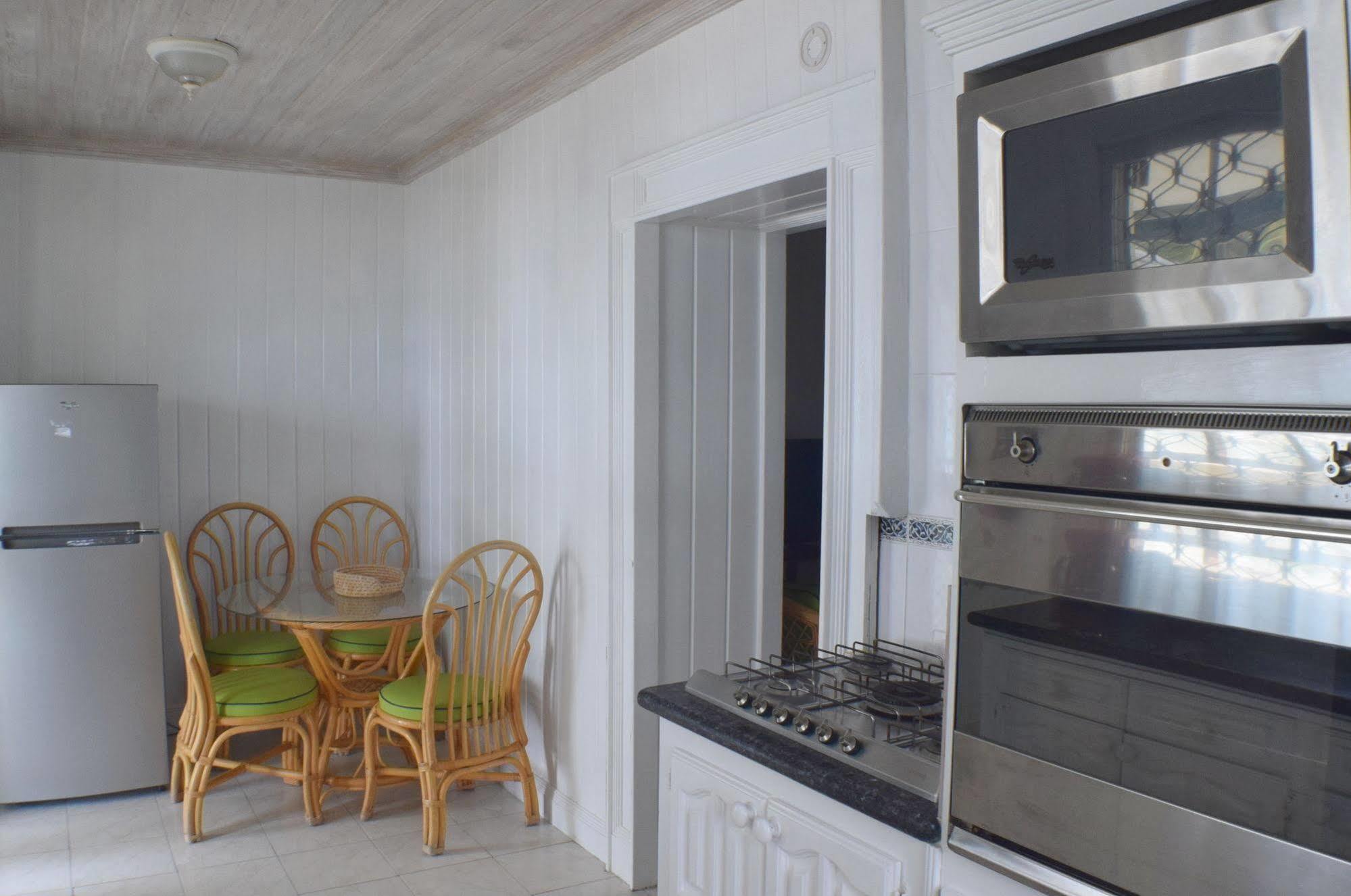 Chateau Blanc Apartments On Sea Christ Church Luaran gambar